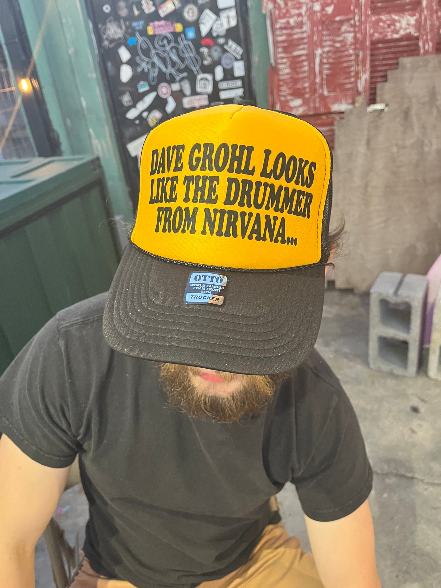 DAVE GROHL LOOKS LIKE THE DRUMMER FROM NIRVANA Trucker Hat